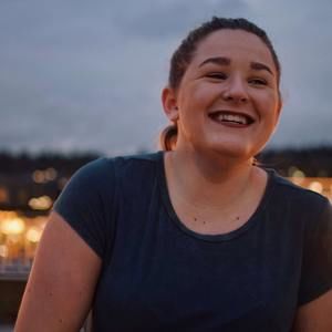 Meet your Posher, Bella